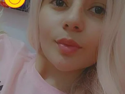 bella_adams_ White webcam from Colombia