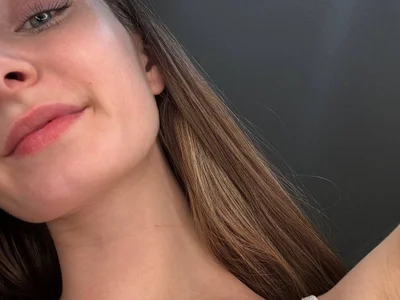 desire__sky webcam livesex profile in blue-eyes cams